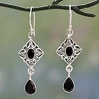 Pendientes colgantes de ónix, 'Regal in Black' - Pendientes estilo colgante de ónix negro adornado y plata de ley