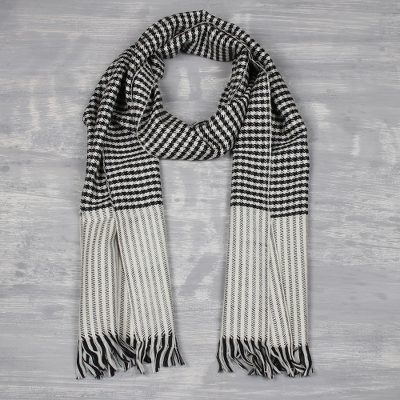 Men's cashmere scarf, 'Dapper Charm' - Men's Black and White Houndstooth Cashmere Scarf from India