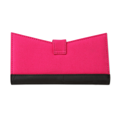 Upcycled Handtasche aus Gummi und Baumwolle, 'Fuchsia Pop'. - Umweltfreundliche indische Clutch-Handtasche in Schwarz und Hot Pink