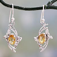 Citrine dangle earrings, 'Golden Splendor' - Leaf Theme Dangle Earrings with One Carat Citrine Gems