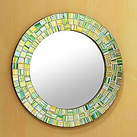 Espejo de mosaico de vidrio, 'Aqua Trellis' - Espejo de mosaico de vidrio redondo hecho a mano artesanalmente en Aqua