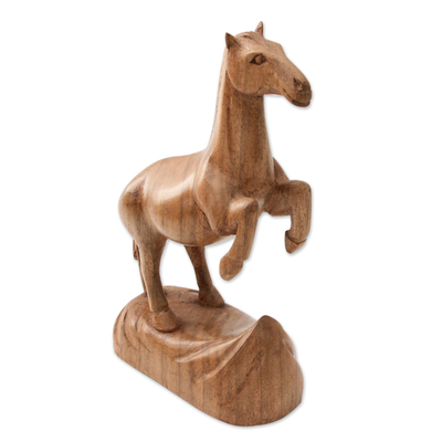 Holzskulptur - Handgeschnitzte Walnussholzskulptur eines Pferdes aus Indien
