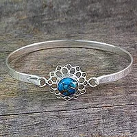 Pulsera de plata de ley, 'Estrella de Gujurat' - Pulsera de plata hecha a mano con turquesa compuesta