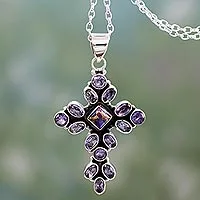 Halskette mit Amethyst-Anhänger, „Fliederfarbene Spiritualität“ – Halskette aus Amethyst und Sterlingsilber mit Kreuzanhänger