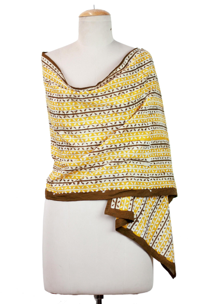 Schal aus Batik-Baumwolle - Gelber indischer Holzschnitt-Schal aus Batik-Baumwolle mit gefärbtem Rankenmuster