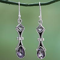 Amethyst-Ohrhänger, „Magical Lilac“ – Ohrringe aus 2,5 Karat Amethyst und Sterlingsilber aus Indien