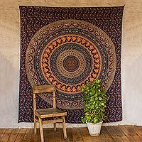 Wandbehang aus Baumwolle, „Majestic Mandala“ – Wandbehang im böhmischen Stil mit marineblauem Mandala-Baumwolldruck