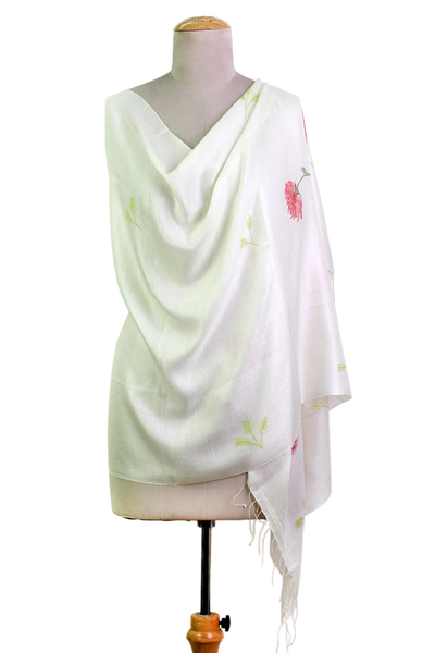 Schal aus Seidenmischung - Handbemalter Schal aus Seidenmischung „Mum Blossom“ aus Indien
