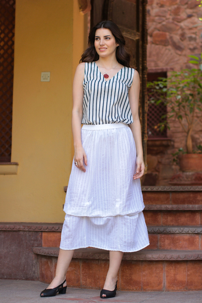 Falda de algodón - Falda Scrunch de algodón a rayas blancas de dos capas de India