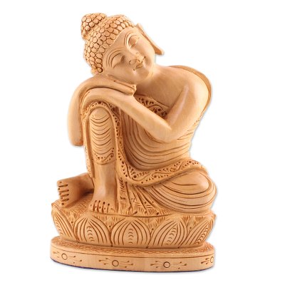 Holzskulptur „Buddha in Ruhe“ – Indische handgeschnitzte Buddha-Skulptur aus Kadam-Holz