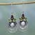 Pendientes colgantes con múltiples piedras preciosas - Aretes colgantes de perlas cultivadas y multigemas de la India