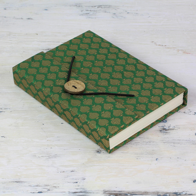 Diario de papel hecho a mano, 'Artistic Green' - Diario de brocado verde y dorado de papel sin forro hecho a mano