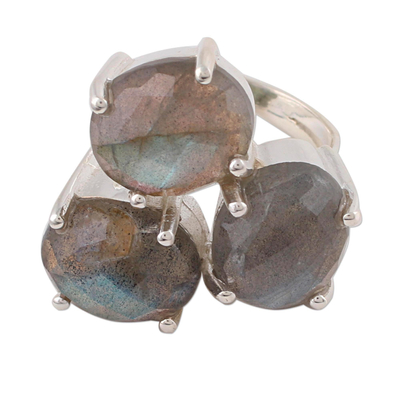 Labradorit-Ring mit mehreren Steinen - Ring mit mehreren Steinen aus Labradorit und Sterlingsilber aus Indien