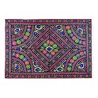 Patchwork-Wandbehang, „Floral Concierto“ – recycelter Patchwork-Blumenwandbehang aus Indien