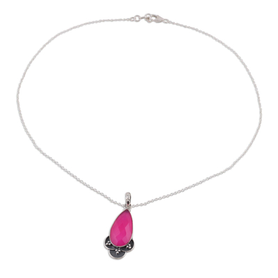 Halskette mit Chalcedon-Anhänger, „Royal Radiance“ – Halskette mit Anhänger aus rosa Chalcedon und Sterlingsilber