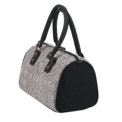 Handtasche aus Leder und Baumwolle mit Akzent, 'Energetic Grey'. - Handtasche mit Lederakzent und Baumwollapplikationen mit Henkel aus Indien