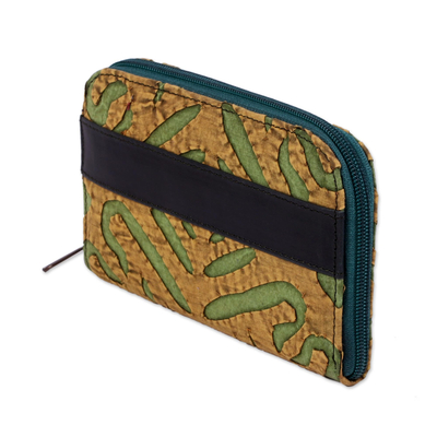 Brieftasche aus Leder und Baumwolle mit Akzent, 'Avocado Road'. - Brieftasche mit Lederakzent und Baumwollapplikationen aus Indien