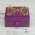 Dekorative Baumwollbox - Dekorative Box aus Holz mit violettem Baumwollbezug und Stickerei