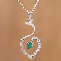 Rhodinierte Onyx-Anhänger-Halskette, „Herzkurven“ – Rhodinierte Onyx-Herz-Anhänger-Halskette aus Indien