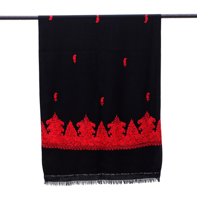 Mantón de lana, 'Midnight Romance' - Mantón tejido de lana con bordado Paisley procedente de la India