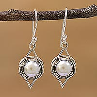 Pendientes colgantes de perlas cultivadas, 'Intrincado Twirl' - Pendientes colgantes de plata de ley y perlas cultivadas indias