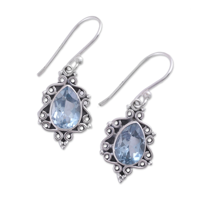 Blaue Topas-Ohrhänger - Ohrhänger aus Sterlingsilber und Blautopas aus Indien