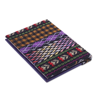 Tagebuch aus Baumwolle mit Lederakzent - Baumwoll-Tagebuch mit Lederakzent in Blau-Violett aus Indien