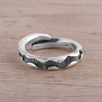 Sterling silver wrap ring, 'Zig Zag Corridor' - Handcrafted Sterling Silver Zig Zag Wrap Ring from India