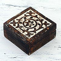 Wood decorative box, Floral Circle