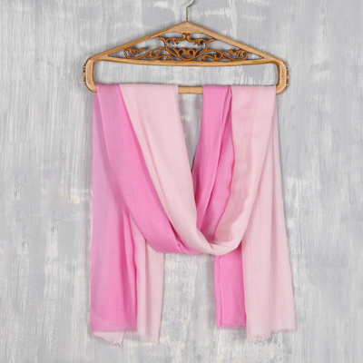 Chal de lana, 'Pink Ombré' - Pink Ombre Wool Shawl from India Artisan