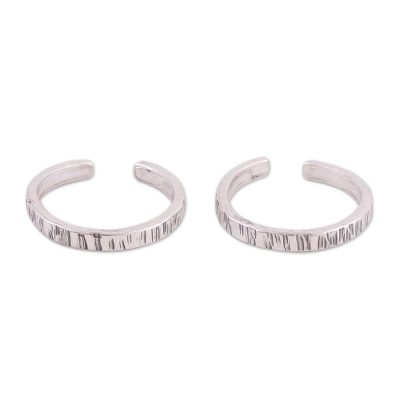 Grooved Sterling Silver Toe Rings from India (Pair)