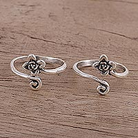 Sterling silver toe rings, 'Flower and Swirl' (pair) - Flower Motif Toe Rings Handmade in Sterling Silver (Pair)