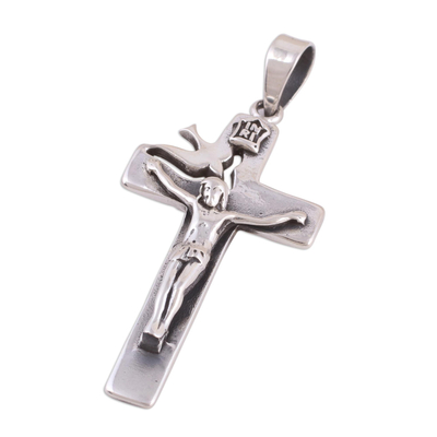 Colgante crucifijo de plata de ley - Colgante de crucifijo de plata de ley hecho a mano.