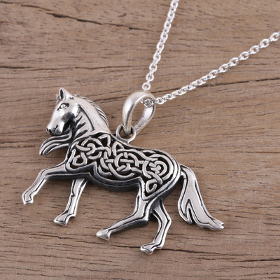 Collar colgante de plata de ley, 'Celtic Pony' - Collar de pony de plata de ley con motivo de nudo celta