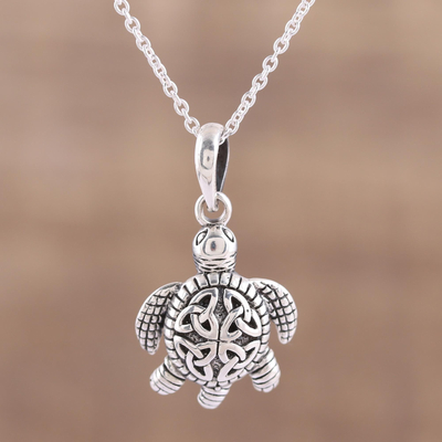 Halskette mit Anhänger aus Sterlingsilber - Keltische Schildkröten-Anhänger-Halskette aus Sterlingsilber mit Dreifaltigkeitsknoten