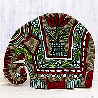 Teewärmer aus Wolle mit Kettenstich, „Marschierender Elefant in Rot“ – Indischer Teewärmer mit Elefantenmotiv aus 100 % Wolle und Baumwolle mit Kettenstich