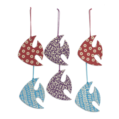 Ornamente, 'Tanzende Fische' (Satz von 6 Stück) - Satz von sechs bunten fischförmigen Ornamenten aus Indien
