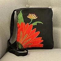 Eslinga de mezcla de algodón, 'Lovely Blossom' - Bolso de mano de algodón floral bordado de la India