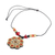 Halskette mit Keramikanhänger, „Goldene Blumenabstraktion“ – handgefertigte Halskette mit Keramikanhänger aus Indien
