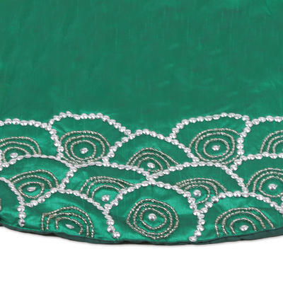 Falda de árbol adornada - Falda de árbol de raso bordada en esmeralda de India