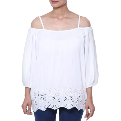 blusa de rayón - Blusa de rayón con hombros descubiertos y dobladillo con ojales de color blanco nieve