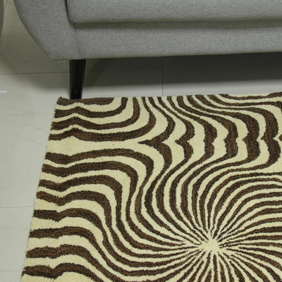 Handgetufteter Teppich aus Wolle - Handgetufteter Spiralteppich aus schwarzer, elfenbeinfarbener und brauner Wolle