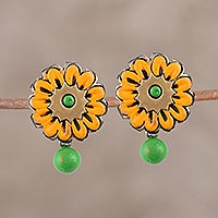 Pendientes colgantes de cerámica, 'Sunrise Beauty' - Pendientes colgantes de cerámica floral verde y naranja pintados a mano