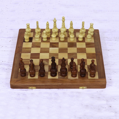 Schachspiel aus Holz, 'Persian Grandeur - Schachspiel aus Akazien- und Kadamholz mit Innenaufbewahrung