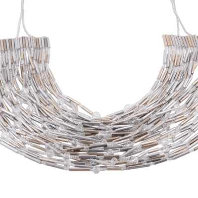 Halskette 'Metallic Beauty' aus recyceltem Papier und Glasperlen - Handgefertigte Halskette aus goldenem Recyclingpapier und Glasperlen