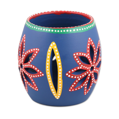Teelichthalter aus Keramik, 'Königliche Verzauberung'. - Handbemalter Teelichthalter aus Keramik mit Blumenmotiven aus Indien