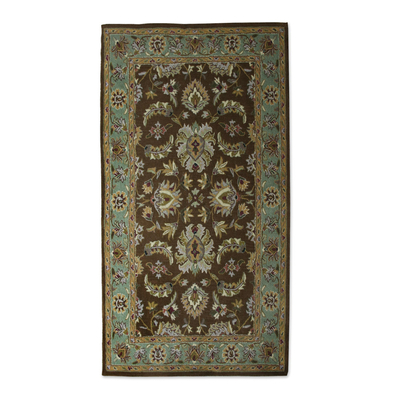 Hand-Tufted Floral Wool Area Rug (5x8) from India