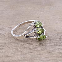 Peridot cocktail ring, 'Sparkling Leaf Trio' - Green Peridot Leaf Trio Sterling Silver Multi-Stone Ring