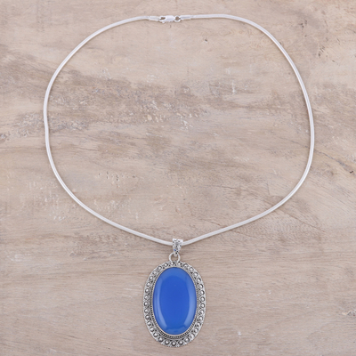 Halskette mit Chalcedon-Anhänger - Große Halskette mit Anhänger aus blauem Chalcedon und Sterlingsilber