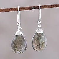 Pendientes colgantes de labradorita, 'Bosque Místico' - Pendientes colgantes de plata de ley con forma de lágrima de labradorita facetada